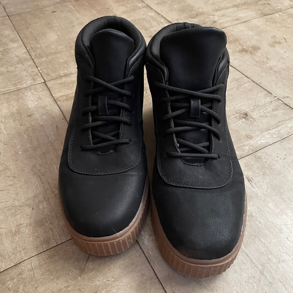 Size 10 Black Stylish Gym Shoes